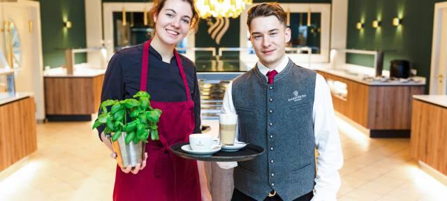 Service Mitarbeiter im Hotel Bayerischer Hof Miesbach